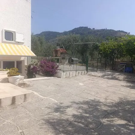 Oda ve Kahvaltı Antonella Monte SantʼAngelo