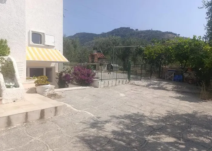 לינה וארוחת בוקר Antonella Monte SantʼAngelo